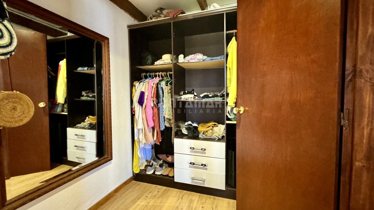 Casa ID.210909 - MUY LINDA CASA EN MONTOYA DE 3 DORMITORIOS Y CASA DE HUESPEDES INDEPENDIENTE 