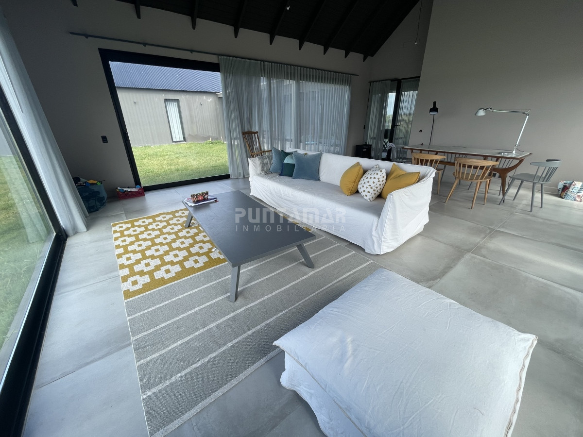 Casa ID.213184 - Casa en alquiler en Pueblo Mio