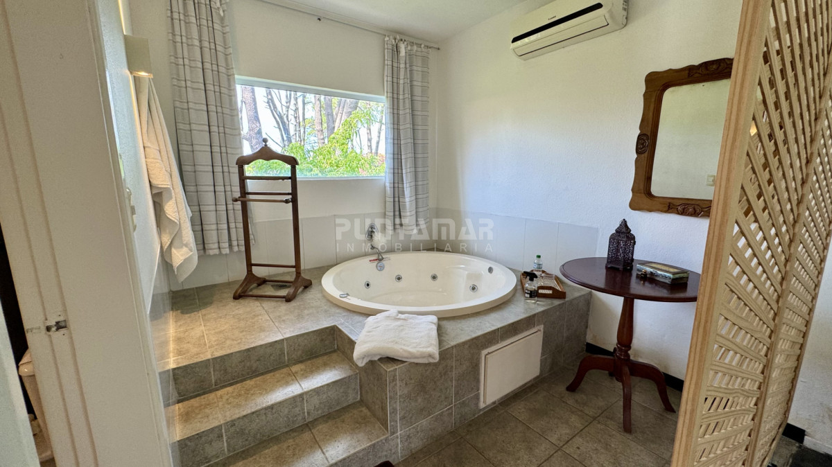 Casa ID.211927 - HERMOSA CASA DE 4 DORMITORIOS A METROS DE PLAYA MONTOYA 