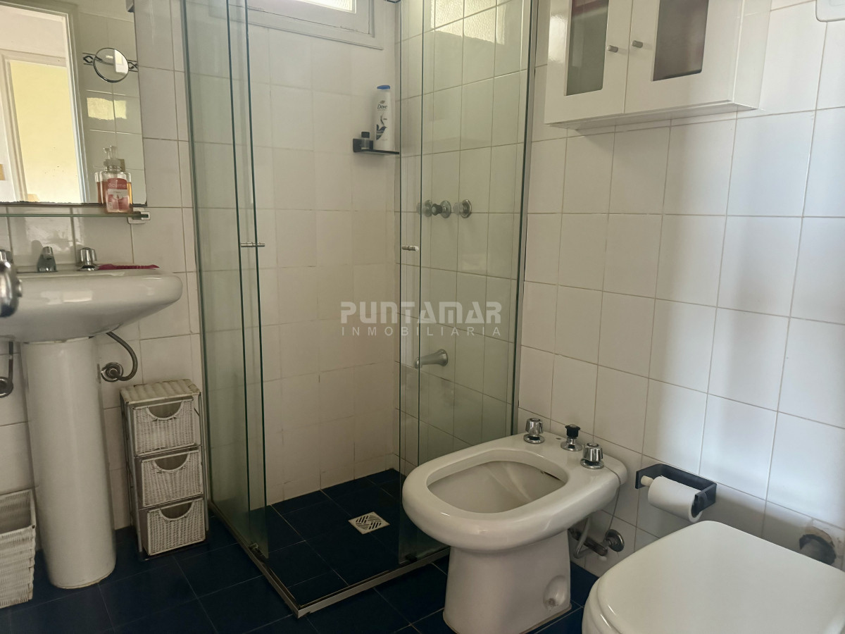 Casa ID.210802 - ALQUILER DE CASA EN MONTOYA CON VISTA AL MAR, 4 DORMITORIOS MÁS SERVICIO