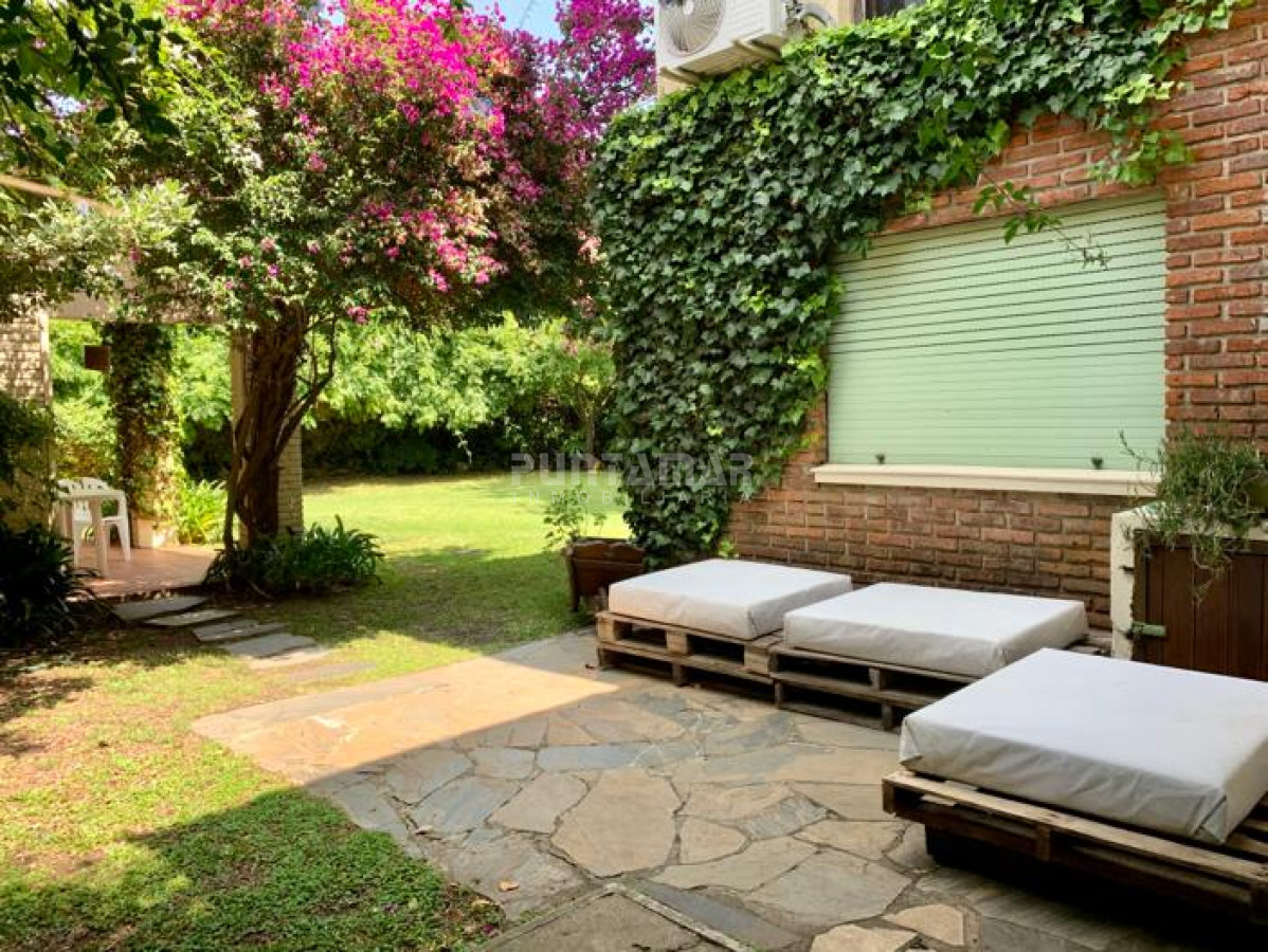 Casa ID.212016 - HERMOSA CASA DE 2 PLANTAS EN PARADA 9 DE LA MANSA