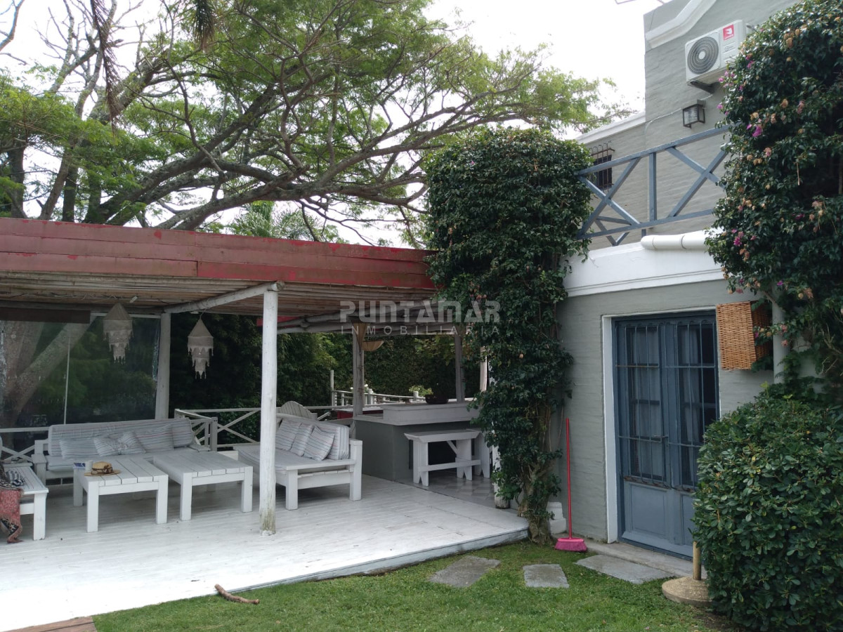 Casa ID.212677 - IMPORTANTE CASA DE 2 PLANTAS EN LA BARRA, MONTOYA