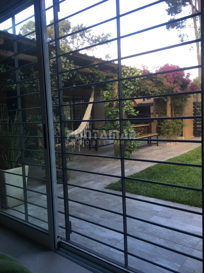 Casa ID.213368 - Casa en venta en Parque Burnett