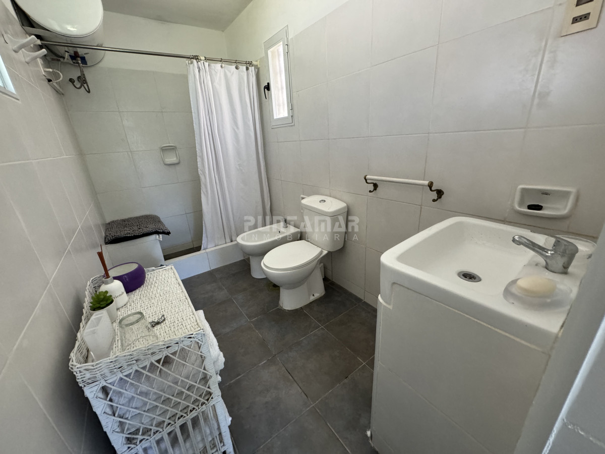 Casa ID.211046 - OPORTUNIDAD DE INVERSIÒN,  VENTA CASA EN MONTOYA CERCA DEL MAR, 4 DORMITORIOS 