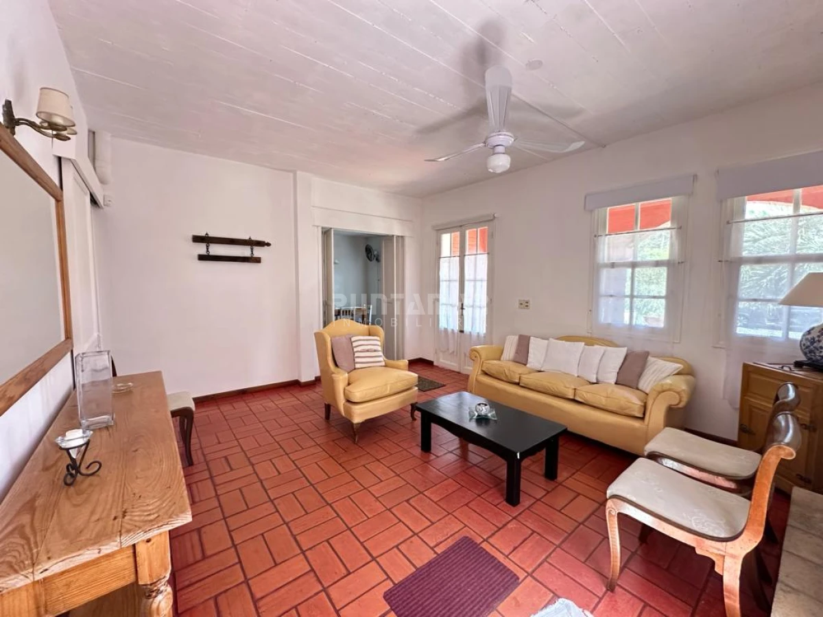 Casa ID.213227 - ALQUILER DE CASA  DORMITORIOS EN LA BARRA