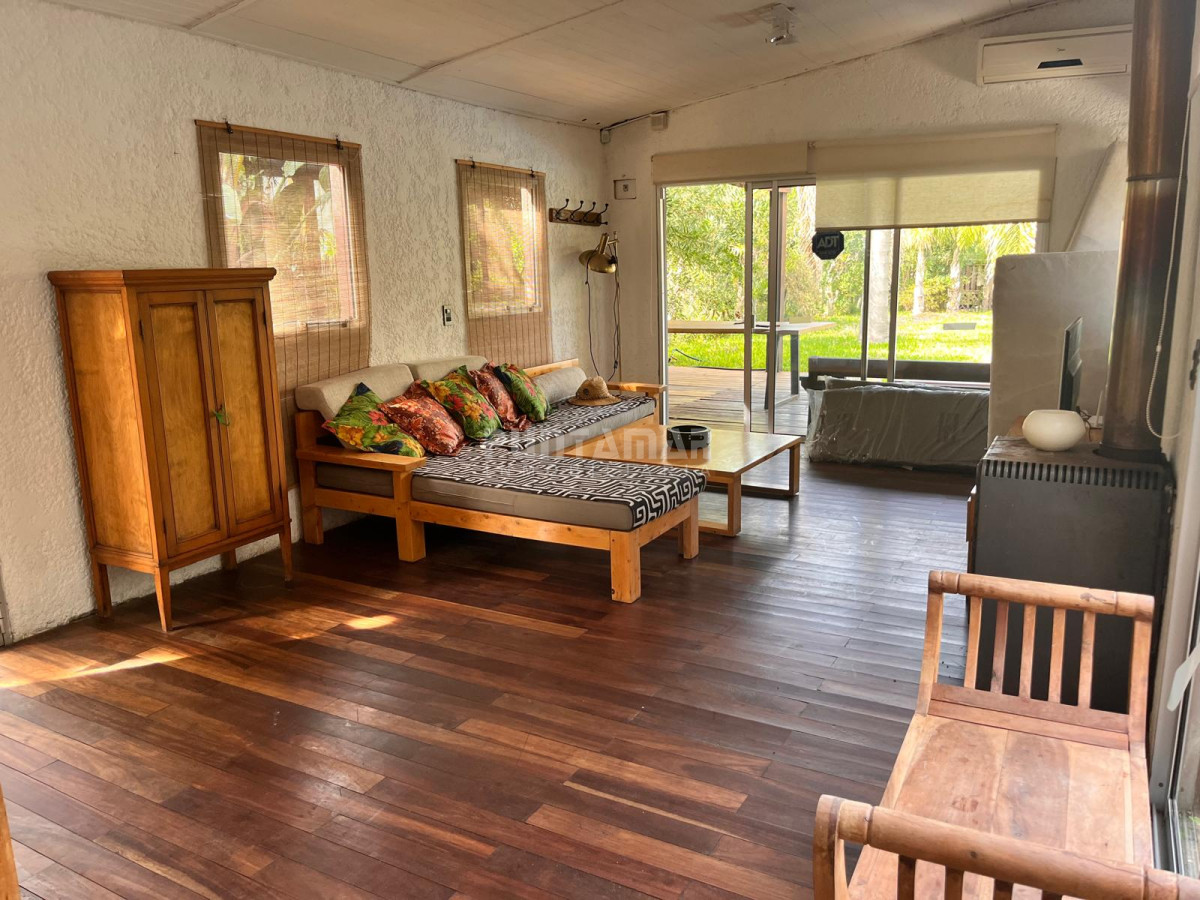 Casa ID.210921 - CASA DE 3 DORMITORIOS EN MANANTIALES 