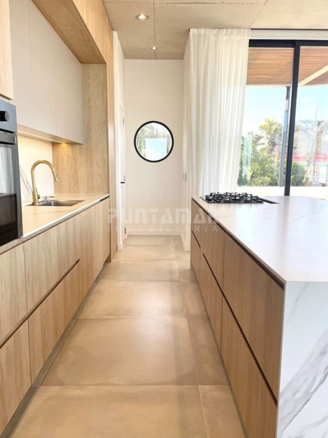 Casa ID.213384 - Casa en alquiler moderna La Barra
