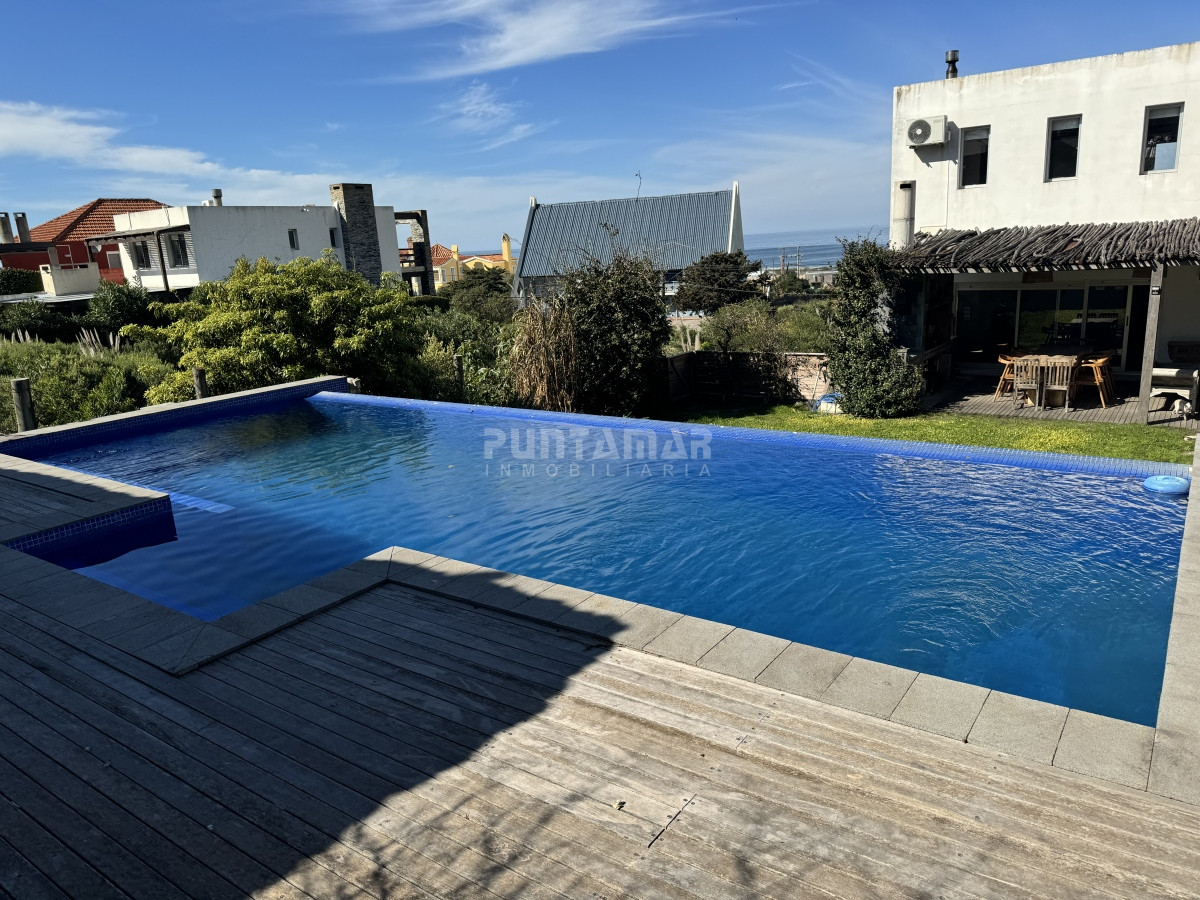 Casa ID.210864 - ESPECTACULAR CASA EN MONTOYA DE 3DORMITORIOS Y PISCINA 