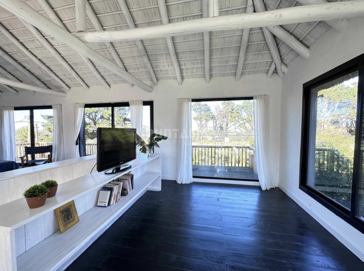 Casa ID.213332 - IMPONENTE CASA A METROS DEL MAR EN BARRIO PRIVADO SAN VICENTE