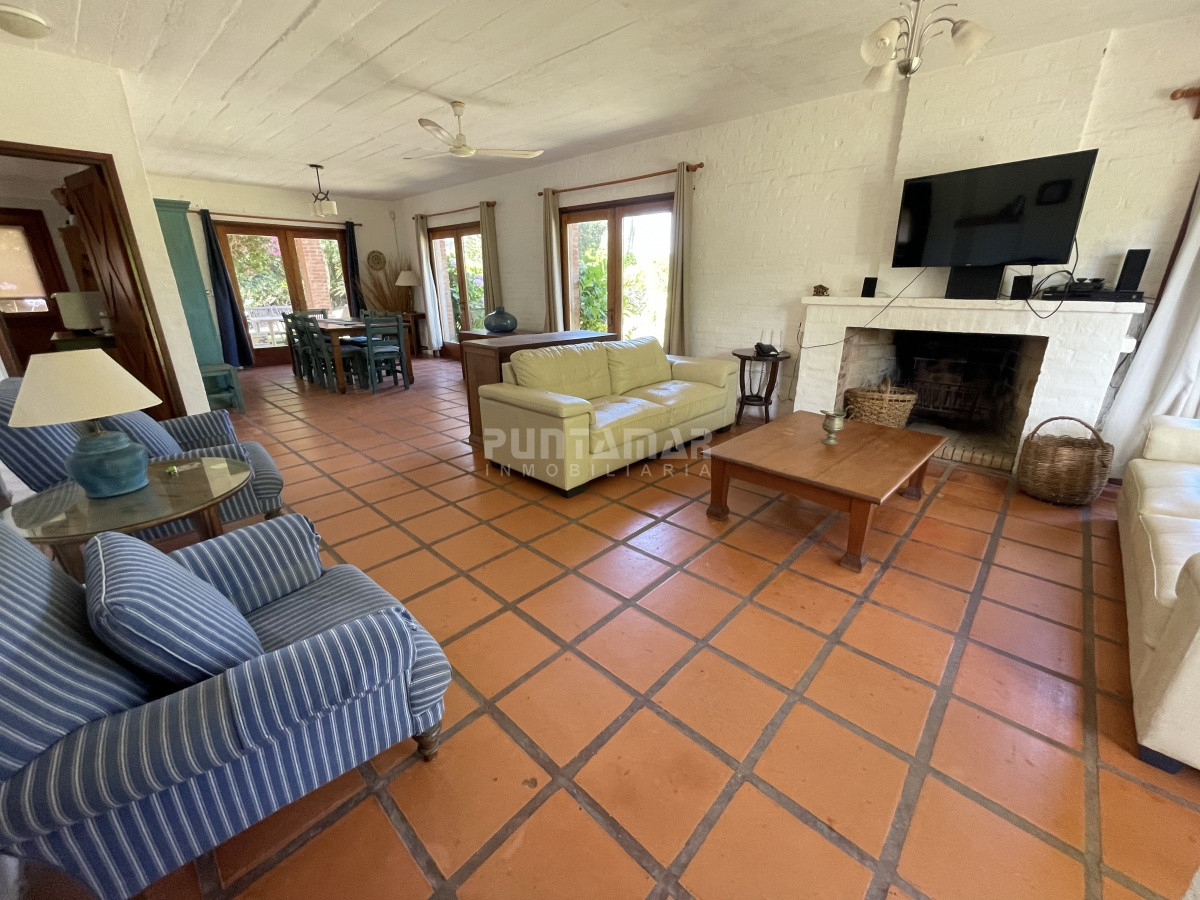 Casa ID.210843 - ALQUILER CASA DE 2 PLANTAS EN LA BARRA CON PISCINA