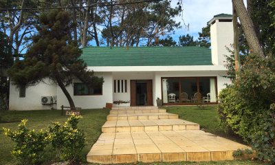 VENTA o ALQUILER ANUAL CASA EN MEJOR ZONA COMERCIAL