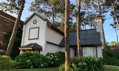 CASA 3 DORMITORIOS Y SERVICIO EN LA BRAVA PUNTA DEL ESTE
