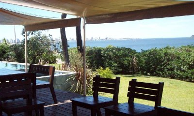 VENTA CASA PUNTA DEL ESTE FRENTE AL MAR