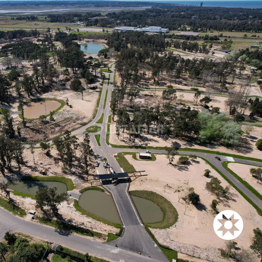 Terreno ID.213955 - VENTA LOTE EN LA CAÑADA, PUNTA DEL ESTE