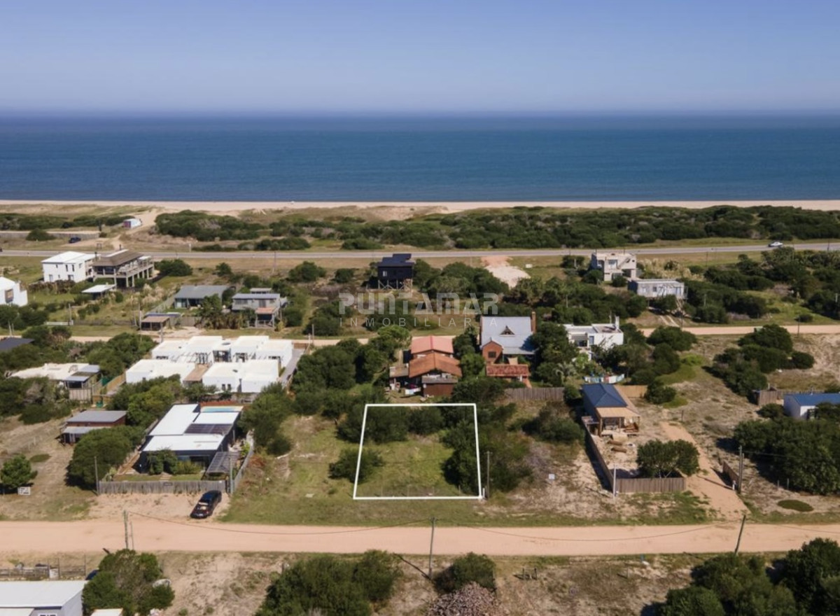 Terreno ID.213689 - HERMOSO TERRENO DE CASI 500 METROS A MINUTOS DE JOSE IGNACIO 