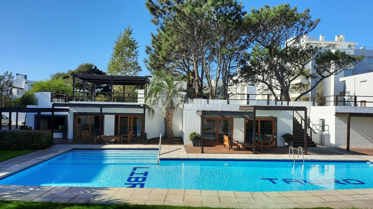 Apartamento ID.212986 - DEPARTAMENTO DE 3 DORMITORIOS CON VISTA AL MAR 