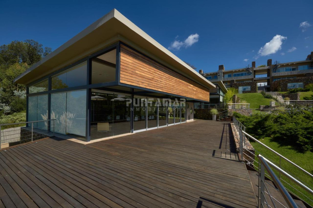Apartamento ID.213462 - VACACIONA EN EDIFICIO Q - PUNTA BALLENA 