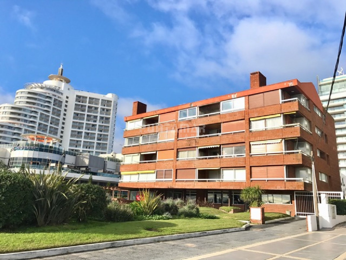 Apartamento ID.211620 - Apartamento en Mansa, 2 dormitorios *