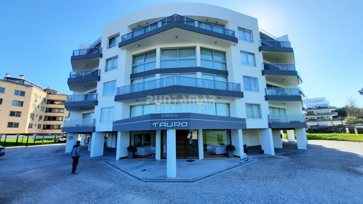 Apartamento ID.212985 - DEPARTAMENTO DE 3 DORMITORIOS CON VISTA AL MAR 