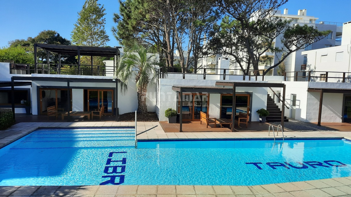 Apartamento ID.212985 - DEPARTAMENTO DE 3 DORMITORIOS CON VISTA AL MAR 