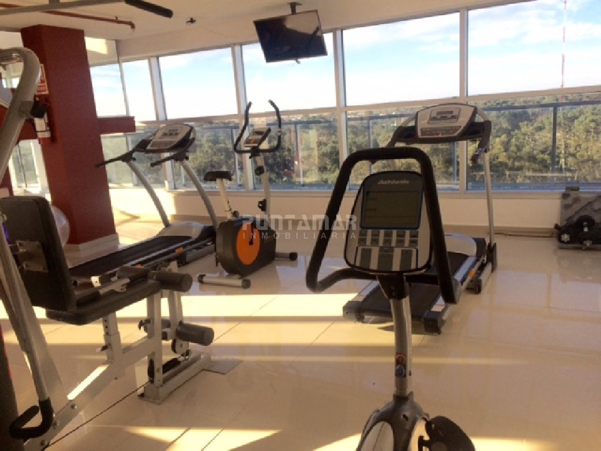 Apartamento ID.210183 - DIVINO APARTAMENTO A ESTRENAR, DOS DORMITORIOS, DOS BAÑOS, COCINA MUY BIEN EQUIPADA Y TERRAZA CON VISTA AL BOSQUE Y PARRILLERO 
