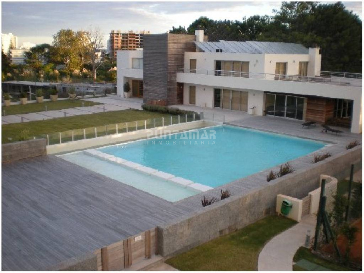 Apartamento ID.212203 - APARTAMENTO UBICADO EN EDIFICIO  CON TODOS LOS SERVICIOS.!!