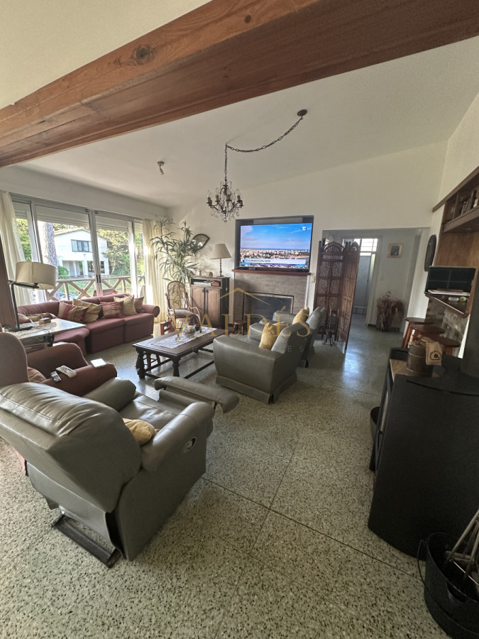 Casa ID.3865 - Libre todo enero, Pinares parada 33
