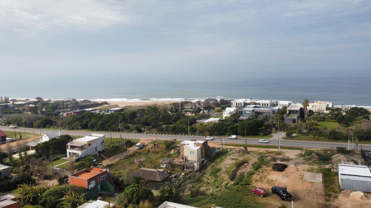 Terreno ID.5326 - Terreno con vista al mar en manantiales, punta piedra
