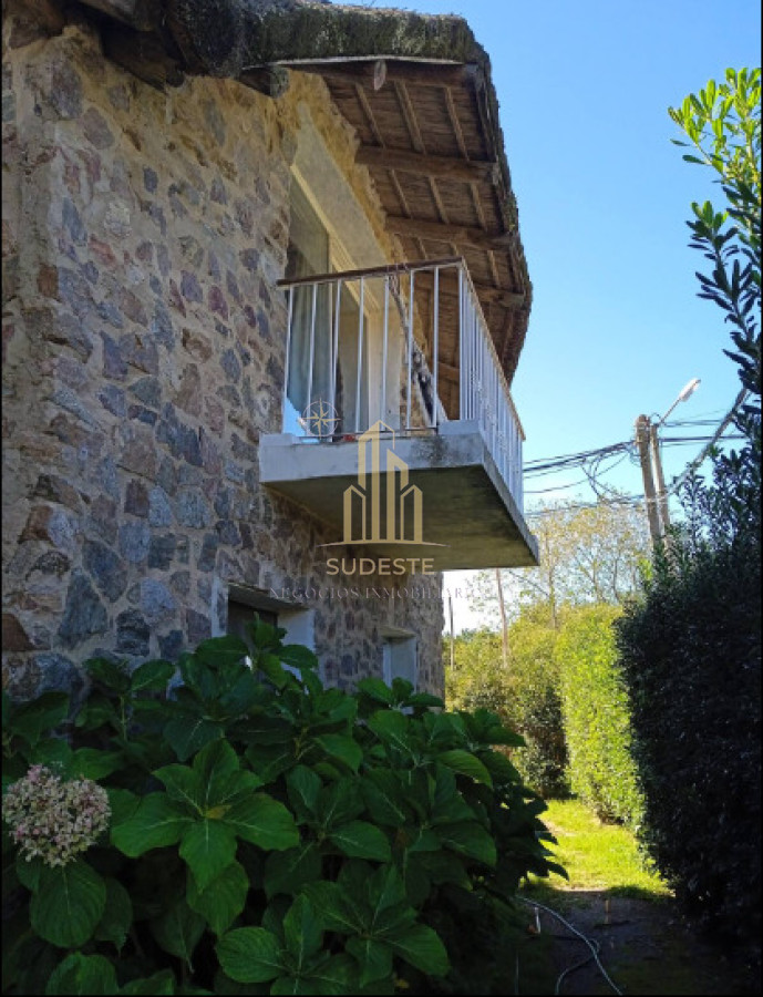 Casa ID.7 - Hermosa casa de Piedra en Balneario El Chorro 