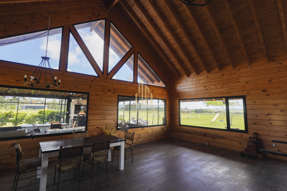 Casa ID.24 - Venta Casa 2 dormitorios Laguna de los Cisnes, Punta Ballena