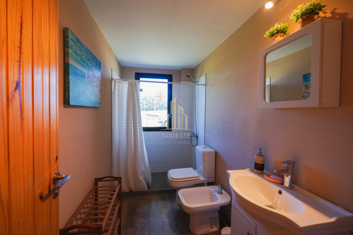 Casa ID.24 - Venta Casa 2 dormitorios Laguna de los Cisnes, Punta Ballena