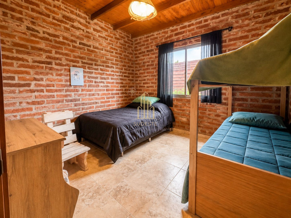 Apartamento ID.99 - Hermosa Casa en venta financiada con entrega inicial en Piriápolis.  