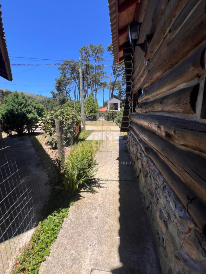 Casa ID.15 - Hermosa Cabaña a la Venta en Piriápolis