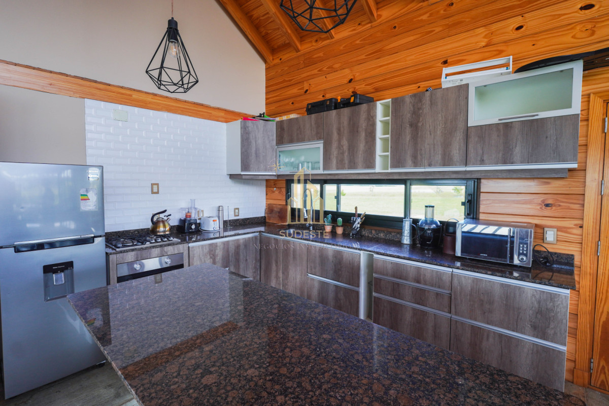 Casa ID.24 - Venta Casa 2 dormitorios Laguna de los Cisnes, Punta Ballena