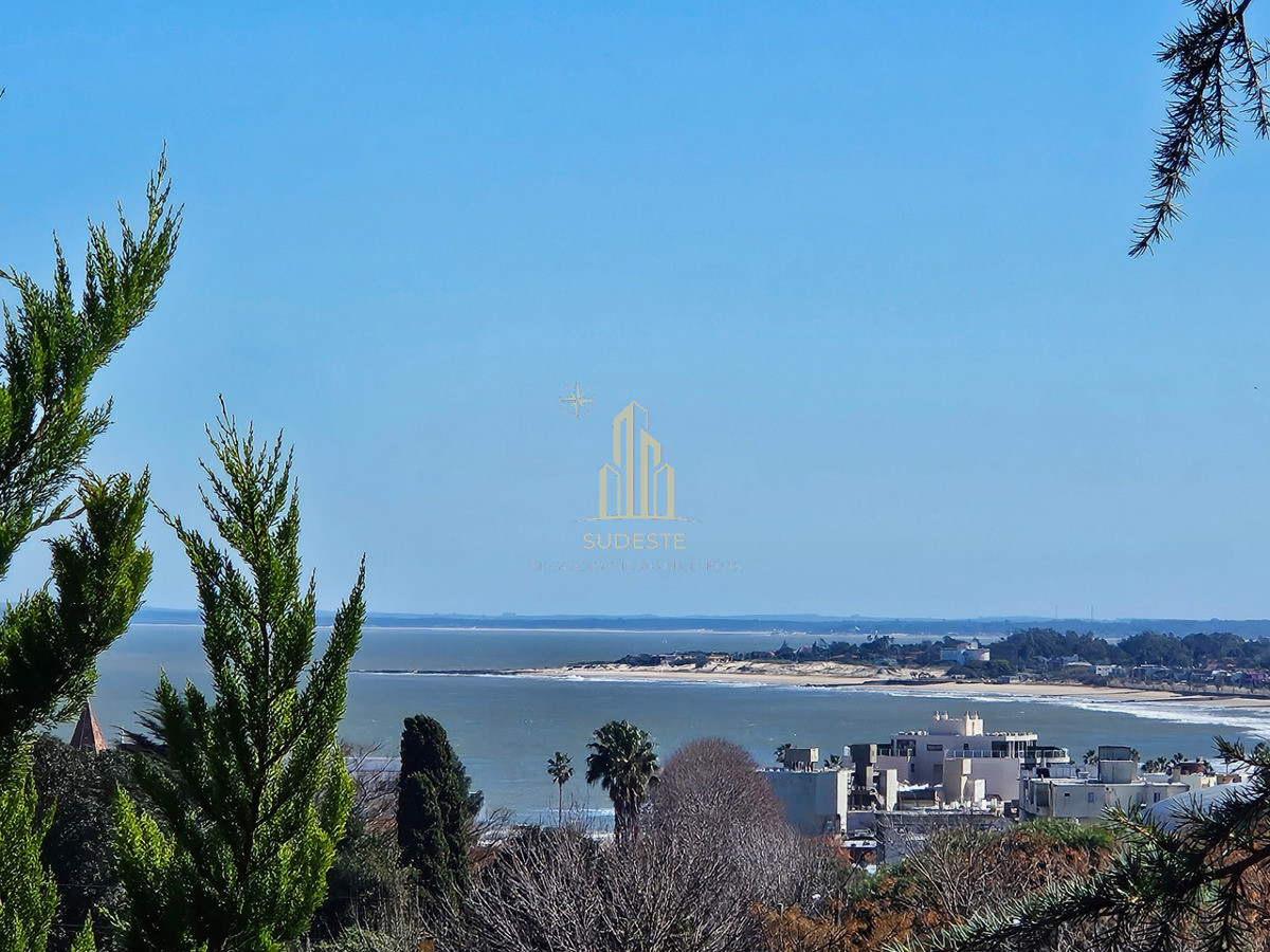 Casa ID.2 - Casa en venta con hermosas vistas de Piriápolis 