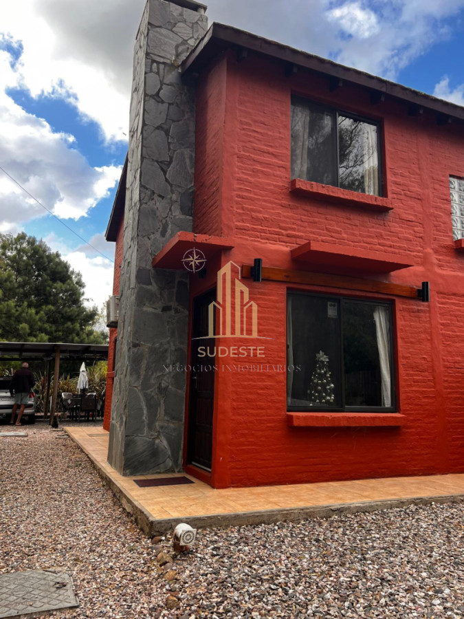 Casa ID.17 - Dúplex venta en Bella Vista 