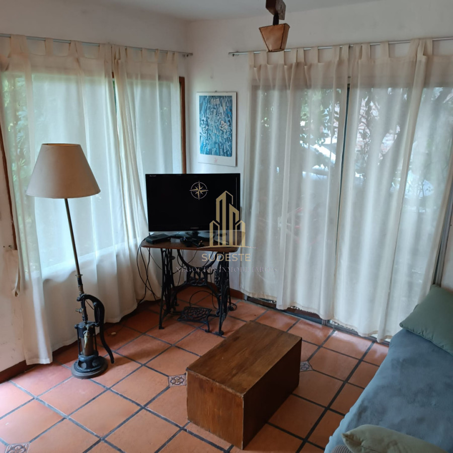 Casa ID.6 - Casa en venta 2 dormitorios barrio Country 