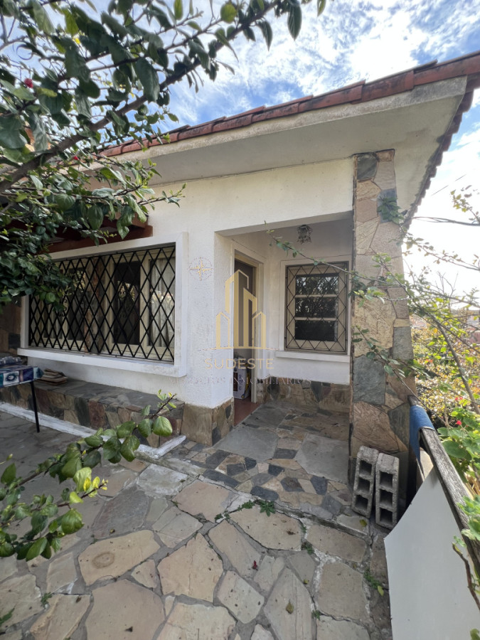 Apartamento ID.139 - Venta de Casa y 2 apartamentos en el centro de Piriápolis 