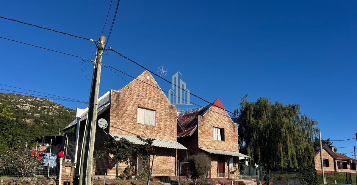 Casa ID.89 - 5 Casas en 1400m2 con rentas a 5 minutos del centro de Piriápolis 