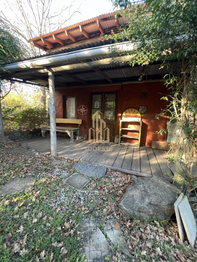 Casa ID.104 - Venta de 2 casas en un padrón esquinero rodeadas de naturaleza. Ideal rentas