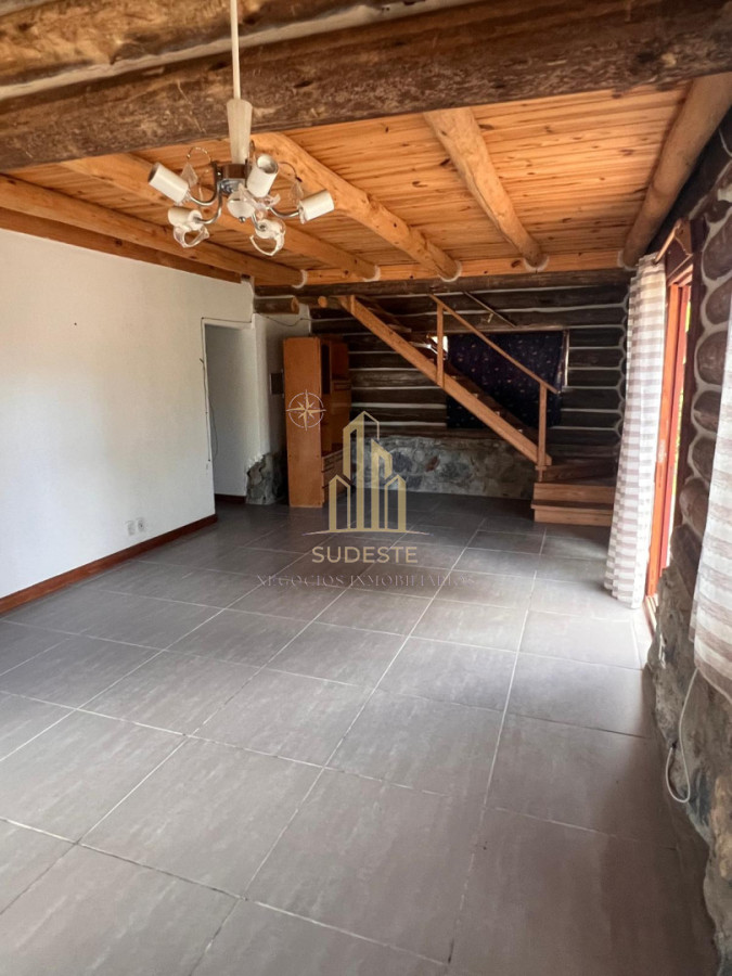 Casa ID.15 - Hermosa Cabaña a la Venta en Piriápolis