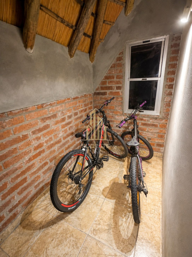 Apartamento ID.99 - Hermosa Casa en venta financiada con entrega inicial en Piriápolis.  