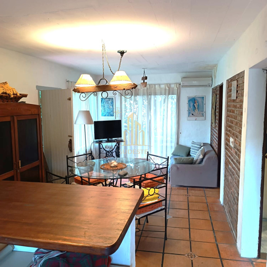 Casa ID.6 - Casa en venta 2 dormitorios barrio Country 