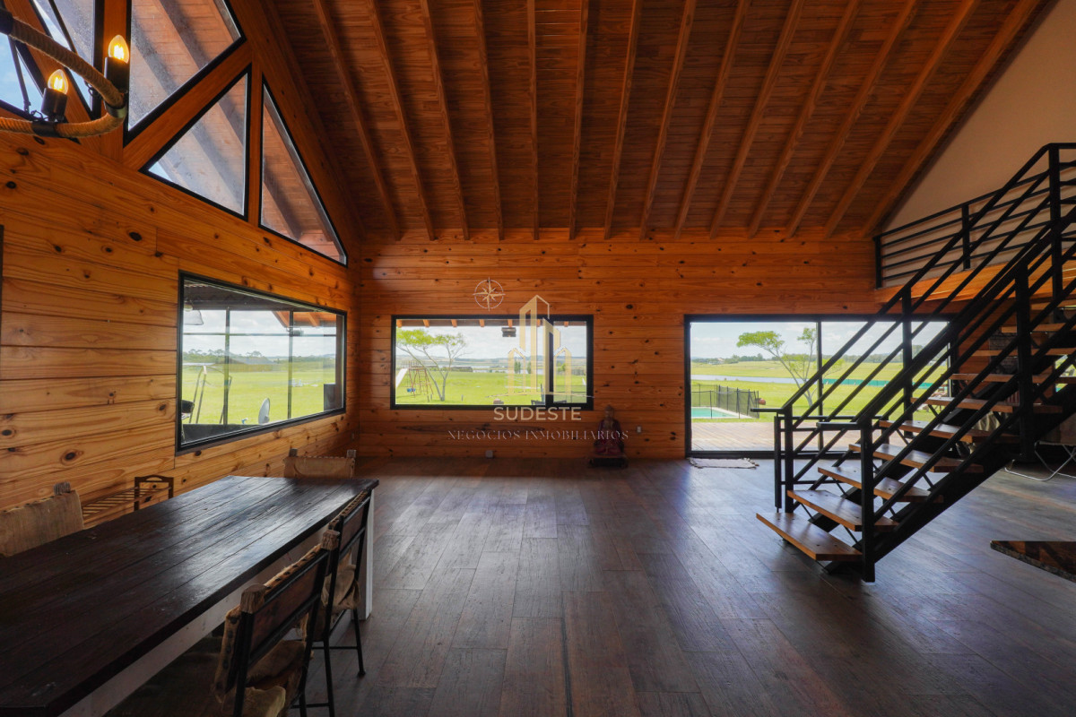 Casa ID.24 - Venta Casa 2 dormitorios Laguna de los Cisnes, Punta Ballena