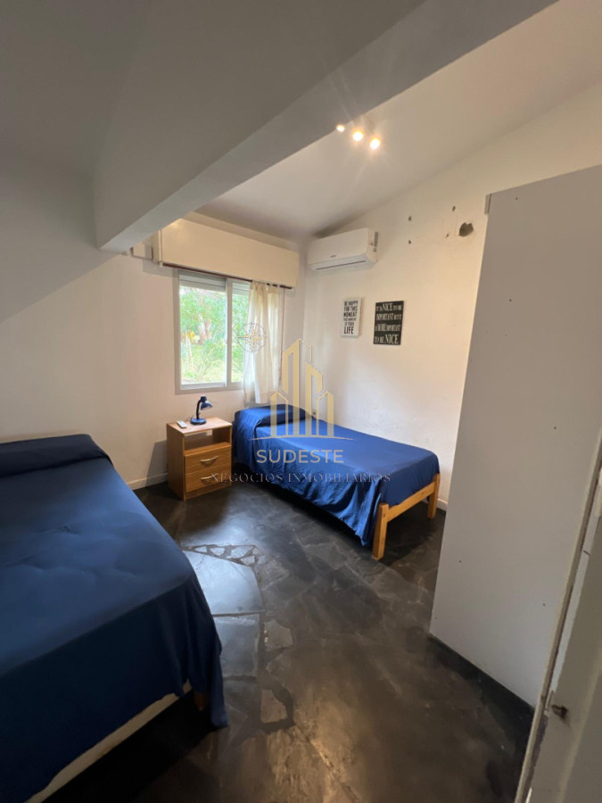 Casa ID.136 - Venta de espectacular oportunidad frente al mar 