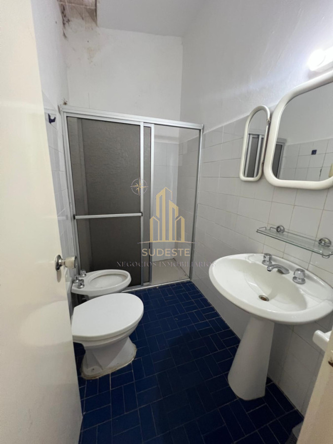 Casa ID.136 - Venta de espectacular oportunidad frente al mar 