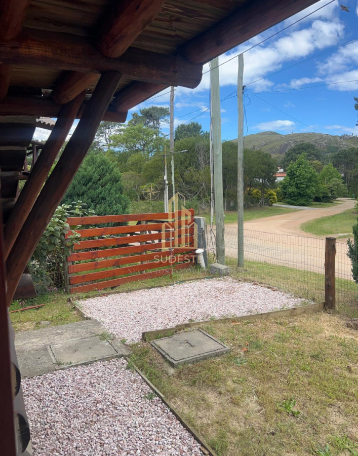 Casa ID.15 - Hermosa Cabaña a la Venta en Piriápolis