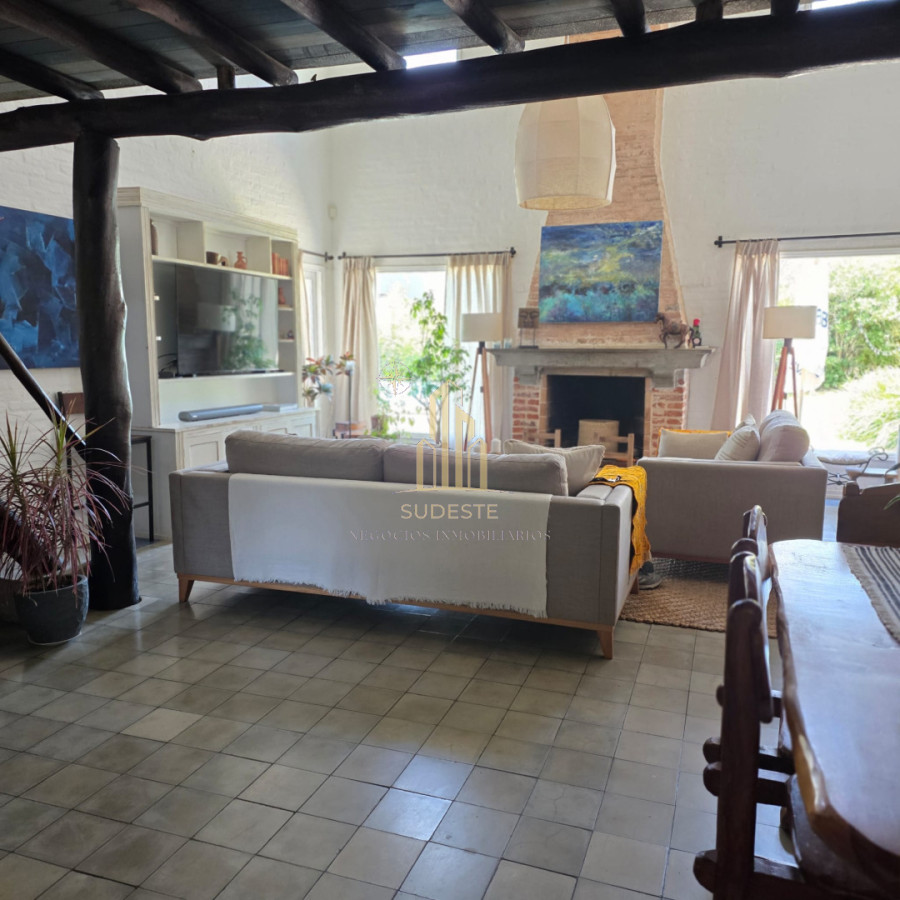 Casa ID.31 - Casa Turquesa en La Barra. Alquiler de temporada o anual. 