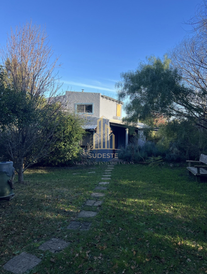 Casa ID.104 - Venta de 2 casas en un padrón esquinero rodeadas de naturaleza. Ideal rentas