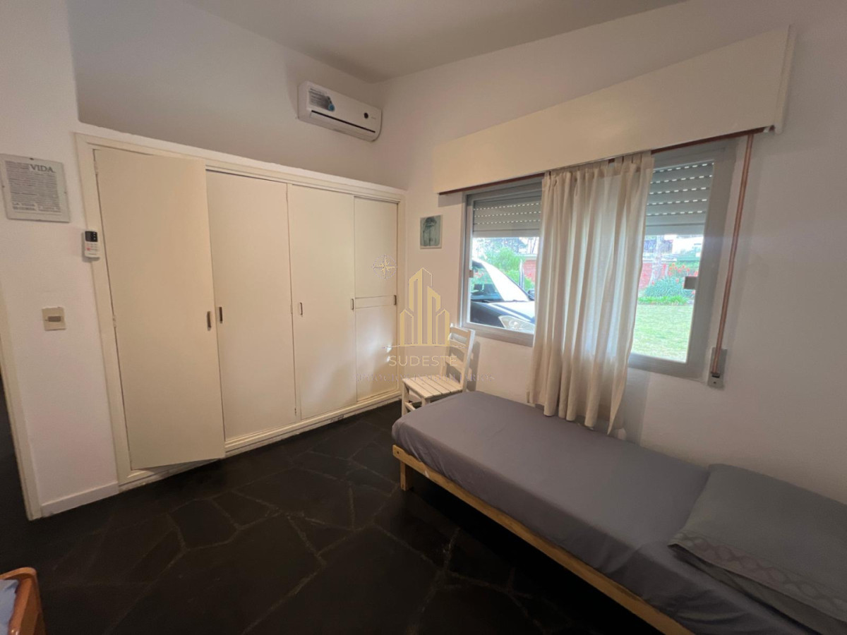 Casa ID.136 - Venta de espectacular oportunidad frente al mar 